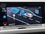 Volkswagen Golf 1.0 TSI Life Business Stoel- en stuurverwarming | LED verlichting | Adaptieve cruise control | Climate control | Navigatiesysteem | Ergoactive bestuurdersstoel | DAB | Parkeersensoren voor en achter