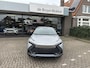 Toyota C-HR / C-HR+ 2.0 Plug-in Hybrid 220 Dynamic Toyota navigatie / incl. winterbandenset / Apple Carplay / Android Auto / parkeersensoren voor en achter / adaptive cruise control / stoel- en stuurwielverwarming / parkeercamera / Toyota 10 jaar garantie programma / Toyota