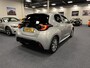 Mazda 2 Hybrid 1.5 Select Automaat 116PK Panodak DAB+ Apple CarPlay Camera PDC All Season banden