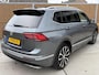 Volkswagen Tiguan Allspace 1.5 TSI Highline Business R 7p.| Leren bekleding | Stoelverwarming | LED verlichting | Panoramadak | Adaptieve cruise control | Stoelverwarming | Sportonderstel | Achteruitrijcamera