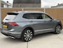 Volkswagen Tiguan Allspace 1.5 TSI Highline Business R 7p.| Leren bekleding | Stoelverwarming | LED verlichting | Panoramadak | Adaptieve cruise control | Stoelverwarming | Sportonderstel | Achteruitrijcamera