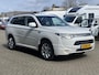 Mitsubishi Outlander 2.0 PHEV Instyle | Pano | camera achter |