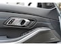 BMW 3-Serie Touring 330e xDrive M stoel Pano H&K HUD Carbon