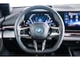 BMW i5 Touring xDrive40 84 kWh M Sport Pro - Trekhaak - Panoramdak - Driving Assistant Professional - Head up - Harman Kardon - stoelventilatie - stoelverwarming voor/achter - Iconic Glow - Comfort Access -
