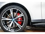 BMW i5 Touring xDrive40 84 kWh M Sport Pro - Trekhaak - Panoramdak - Driving Assistant Professional - Head up - Harman Kardon - stoelventilatie - stoelverwarming voor/achter - Iconic Glow - Comfort Access -