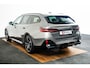 BMW i5 Touring xDrive40 84 kWh M Sport Pro - Trekhaak - Panoramdak - Driving Assistant Professional - Head up - Harman Kardon - stoelventilatie - stoelverwarming voor/achter - Iconic Glow - Comfort Access -