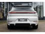 Porsche Cayenne Coupé 4.0 Turbo E-Hybrid Cashmere Beige [2e PAASDAG OPEN] Techart - Passenger Display - Trekhaak