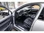 Porsche Cayenne Coupé 4.0 Turbo E-Hybrid Cashmere Beige [2e PAASDAG OPEN] Techart - Passenger Display - Trekhaak