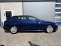 Audi A4 Avant 35 TFSI Advanced Edition / AUTOMAAT/ PANO/ PARK. SENSOREN/ ELEK. ACHTERKLEP/ CRUISE/ LED/ VIRTUAL COCKPIT/ KEYLESS/ STOELVERWARM./ SMARTPHONE INTERFACE/ NAVI/ CLIMA/ DAB/ 17" LMV