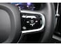 Volvo XC60 T6 Recharge AWD Ultra Dark - Panorama/schuifdak - IntelliSafe Assist & Surround - 360º Camera - Harman/Kardon audio - Adaptieve LED koplampen - Verwarmde voorstoelen, stuur & achterbank - Parkeersensoren voor & achter - Elektr. bedienb. voorstoelen met geheugen - Head up display - Draadloze tel. lader - Elektr. inklapbare trekhaak - 20' LMV