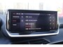 Peugeot 208 1.2 100PK ALLURE | PARKEERSENSOREN VOOR + ACHTER | DRAADLOZE APPLE CARPLAY/ANDROID AUTO | CRUISE CONTROL | DAB+ RADIO | CLIMATE CONTROL | LED KOPLAMPEN | LICHTMETALEN VELGEN 16" |