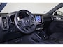 Volvo EX40 Plus Black Edition 70 kWh - IntelliSafe Assist & Surround - Harman/Kardon audio - Parkeercamera achter - Verwarmde voorstoelen & stuur - Parkeersensoren voor & achter - Draadloze tel. lader - Warmtepomp - 20' LMV