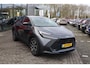Toyota C-HR / C-HR+ HYBRID 140 FIRST EDITION ANDROID/APPLE STOEL/STUURVERW. P-SENSOREN EL-ACHTERKLEP DODEHOEK NAVI