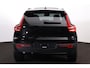 Volvo EX40 Performance Ultra Black Edition 82 kWh - Panorama/schuifdak - IntelliSafe Assist & Surround - 360º Camera - Harman/Kardon audio - Verwarmde voorstoelen, stuur & achterbank - Parkeersensoren voor & achter - Elektr. bedienb. voorstoelen met geheugen links - Draadloze tel. lader - Warmtepomp - Extra getint glas - Elektr. inklapbare trekhaak - 20' LMV