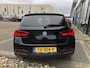 BMW 1-Serie 118i 136PK AUTOMAAT HE M-PAKKET; H&K/NAVI/LEER/ KEYLESS/LED/CLIMA/2XPDC/S&S/STOELV./18''/ - 1E.EIG - NL AUTO - KM=NAP -