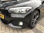 BMW 1-Serie 118i 136PK AUTOMAAT HE M-PAKKET; H&K/NAVI/LEER/ KEYLESS/LED/CLIMA/2XPDC/S&S/STOELV./18''/ - 1E.EIG - NL AUTO - KM=NAP -