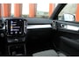 Volvo XC40 T4 Recharge Core Bright | Parkeercamera | Keyless | 19 Inch | Silver skidplates voor en achter