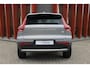 Volvo XC40 T4 Recharge Core Bright | Parkeercamera | Keyless | 19 Inch | Silver skidplates voor en achter
