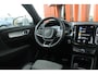 Volvo XC40 T4 Recharge Core Bright | Parkeercamera | Keyless | 19 Inch | Silver skidplates voor en achter