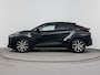 Toyota C-HR / C-HR+ 1.8 Hybrid 140 Dynamic | Dodehoek detectie | Apple Carplay / Android Auto | Keyless | Parkeersensoren voor/achter | 18 inch