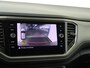 Volkswagen T-Roc 1.5 TSI Style | Trekhaak | Achteruitrijcamera | Parkeersensoren | Adaptieve cruise control | CarPlay | Navigatie | Draadloze telefoonlader |