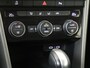Volkswagen T-Roc 1.5 TSI Style | Trekhaak | Achteruitrijcamera | Parkeersensoren | Adaptieve cruise control | CarPlay | Navigatie | Draadloze telefoonlader |