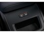 Volvo XC60 2.0 T6 Plug-in hybrid AWD Plus Dark | Facelift | Head-Up | Panoramadak | Trekhaak | 360 Camera | All-Season Banden | Google | Stoel en Stuurverwarming |
