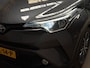 Toyota C-HR / C-HR+ 1.8 Hybrid Dynamic Automaat (NAVIGATIE, CAMERA, STOELVERWARMING, GETINT GLAS, SPORTSTOELEN, XENON, ADAPTIVE CRUISE, ZWART HEMEL, NIEUWSTAAT)