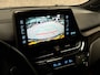 Toyota C-HR / C-HR+ 1.8 Hybrid Dynamic Automaat (NAVIGATIE, CAMERA, STOELVERWARMING, GETINT GLAS, SPORTSTOELEN, XENON, ADAPTIVE CRUISE, ZWART HEMEL, NIEUWSTAAT)