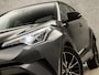 Toyota C-HR / C-HR+ 1.8 Hybrid Sport Automaat (NAVIGATIE, CAMERA, STOELVERWARMING, GETINT GLAS, SPORTSTOELEN, XENON, ADAPTIVE CRUISE, ZWART HEMEL, NIEUWSTAAT)
