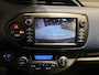 Toyota Yaris 1.5 Hybrid 100pk 5D CVT Bi-Tone Camera. Cruise
