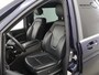 Mercedes-Benz V-klasse 300d | 4-MATIC | XL L3 | AMG | DUBBELE CABINE | DISTRONIC PLUS | BURMESTER SOUND | SCHUIFDEUR L+R | 360° CAMERA | AFN. TREKHAAK 2500KG. | ELK. VERSTELBARE STOELEN | MIDDENCONSOLE MET KOEKAST |