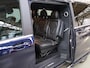 Mercedes-Benz V-klasse 300d | 4-MATIC | XL L3 | AMG | DUBBELE CABINE | DISTRONIC PLUS | BURMESTER SOUND | SCHUIFDEUR L+R | 360° CAMERA | AFN. TREKHAAK 2500KG. | ELK. VERSTELBARE STOELEN | MIDDENCONSOLE MET KOEKAST |