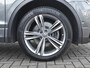 Volkswagen Tiguan 2.0 TSI 4Motion Highline R-Line Panoramadak Camera Trekhaak Alcantara
