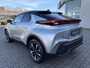 Toyota C-HR / C-HR+ 2.0 PLUG-IN HYBRID 220 DYNAMIC NIEUW & DIRECT LEVERBAAR!!! STOEL/STUURVERW BLIND-SPOT PARK-SENSOREN 18" LM-VELGEN WARMTEPOMP