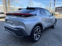 Toyota C-HR / C-HR+ 2.0 PLUG-IN HYBRID 220 DYNAMIC NIEUW & DIRECT LEVERBAAR!!! STOEL/STUURVERW BLIND-SPOT PARK-SENSOREN 18" LM-VELGEN WARMTEPOMP