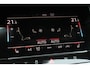 Audi A6 Avant 55 TFSI e quattro 367pk S-Line S-Tronic Automaat / MMI Navigatie / LED Matrix / Leder-Alcantara / LM 19 inch / Optiek zwart / Wegkl trekhaak