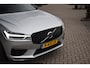 Volvo XC60 2.0 Recharge T8 AWD R-Design | Panorama | Elek. Trekhaak | Stoelverwarming voor + achter | Stuurverwarming |