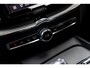 Volvo XC60 2.0 T6 AWD Black Edition | B&W | Massage | Trekhaak |