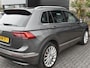 Volkswagen Tiguan 2.0 TSI 4Motion Highline R-Line 220 PK Trekhaak Panoramadak Camera 20 inch velgen