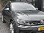 Volkswagen Tiguan 2.0 TSI 4Motion Highline R-Line 220 PK Trekhaak Panoramadak Camera 20 inch velgen