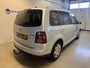 Volkswagen Touran 2.0 TDI Highline 5 PERS. CLIMA PDC RIJDT HEEL GOED NAP