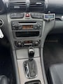 Mercedes-Benz C-klasse C240 Elegance LEER SCHUIFDAK MOTOR NOT GOOD