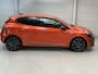 Renault Clio 1.0 TCe 90 GPF esprit Alpine Handgeschakeld / Dealer onderhouden / Pack winter / Pack Premium Sound BOSE / Stuur- & Stoelverwarming / Adaptief cruise control / Achteruitrijcamera / Keyless Entry/Start / Climate control / Draadloze telefoon lader /