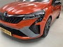 Renault Clio 1.0 TCe 90 GPF esprit Alpine Handgeschakeld / Dealer onderhouden / Pack winter / Pack Premium Sound BOSE / Stuur- & Stoelverwarming / Adaptief cruise control / Achteruitrijcamera / Keyless Entry/Start / Climate control / Draadloze telefoon lader /