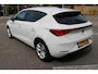 SEAT Leon 1.5 eTSI 150pk Style Business Intense / Navigatie / LM 16 inch / Park Assist / Camera / Keyless / LED / Wegkl trekhaak