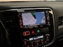 Mitsubishi Outlander 2.0 PHEV Deluxe 204Pk Automaat (NAVIGATIE, CAMERA, LEDER/ALCANTARA, TREKHAAK, STOELVERWARMING, SPORTSTOELEN, KEYLESS, GETINT GLAS, NIEUWE APK, NIEUWSTAAT)