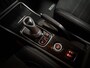 Mitsubishi Outlander 2.0 PHEV Deluxe 204Pk Automaat (NAVIGATIE, CAMERA, LEDER/ALCANTARA, TREKHAAK, STOELVERWARMING, SPORTSTOELEN, KEYLESS, GETINT GLAS, NIEUWE APK, NIEUWSTAAT)