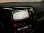 Mitsubishi Outlander 2.0 PHEV Deluxe 204Pk Automaat (NAVIGATIE, CAMERA, LEDER/ALCANTARA, TREKHAAK, STOELVERWARMING, SPORTSTOELEN, KEYLESS, GETINT GLAS, NIEUWE APK, NIEUWSTAAT)