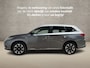 Mitsubishi Outlander 2.0 PHEV Deluxe 204Pk Automaat (NAVIGATIE, CAMERA, LEDER/ALCANTARA, TREKHAAK, STOELVERWARMING, SPORTSTOELEN, KEYLESS, GETINT GLAS, NIEUWE APK, NIEUWSTAAT)